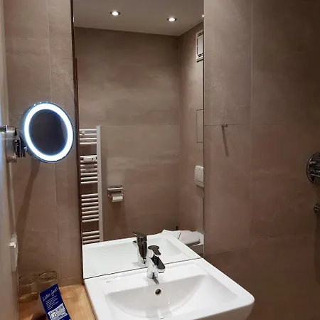 ホテル Garni Superior Simsseeblick